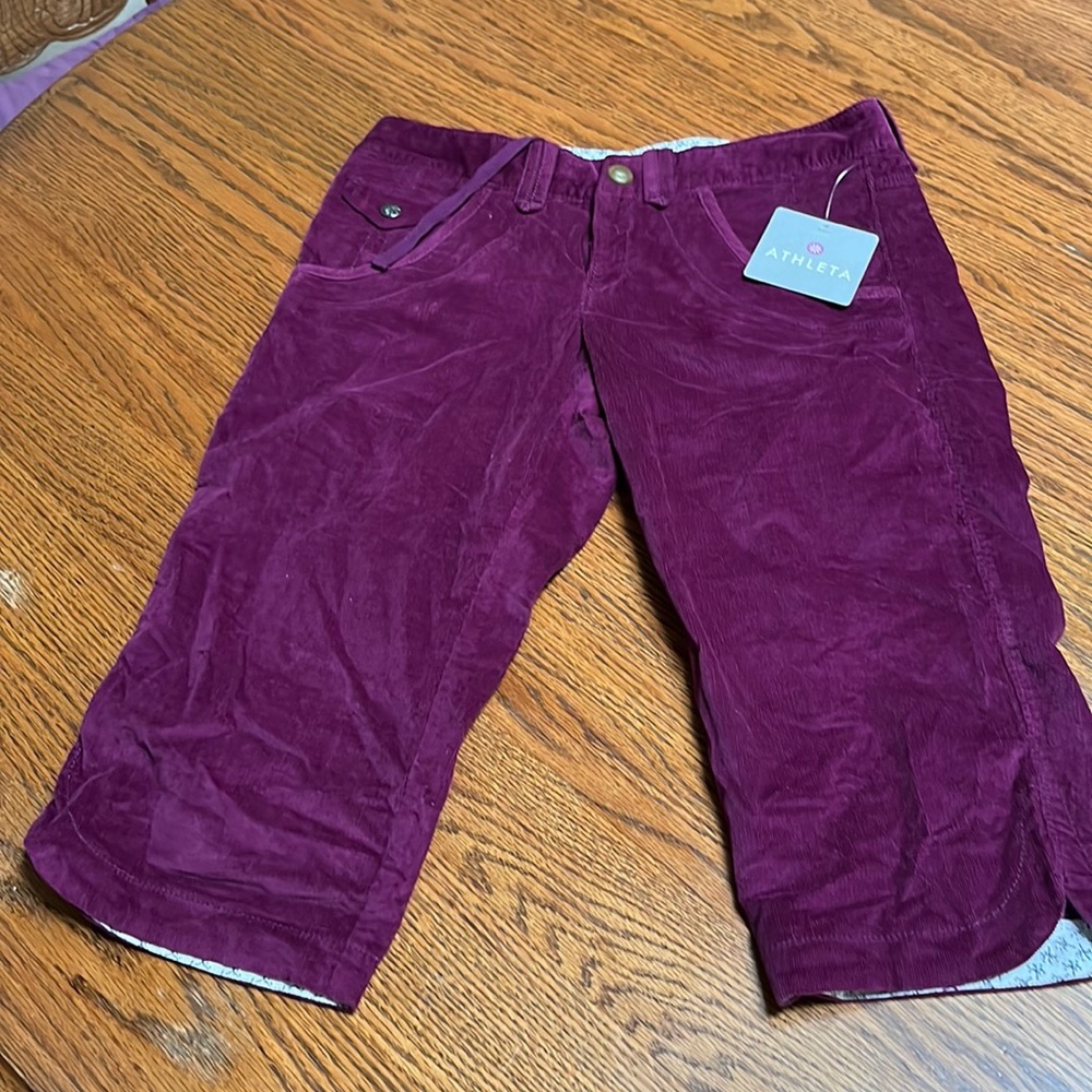NWOT Athlea corduroy Capri pants